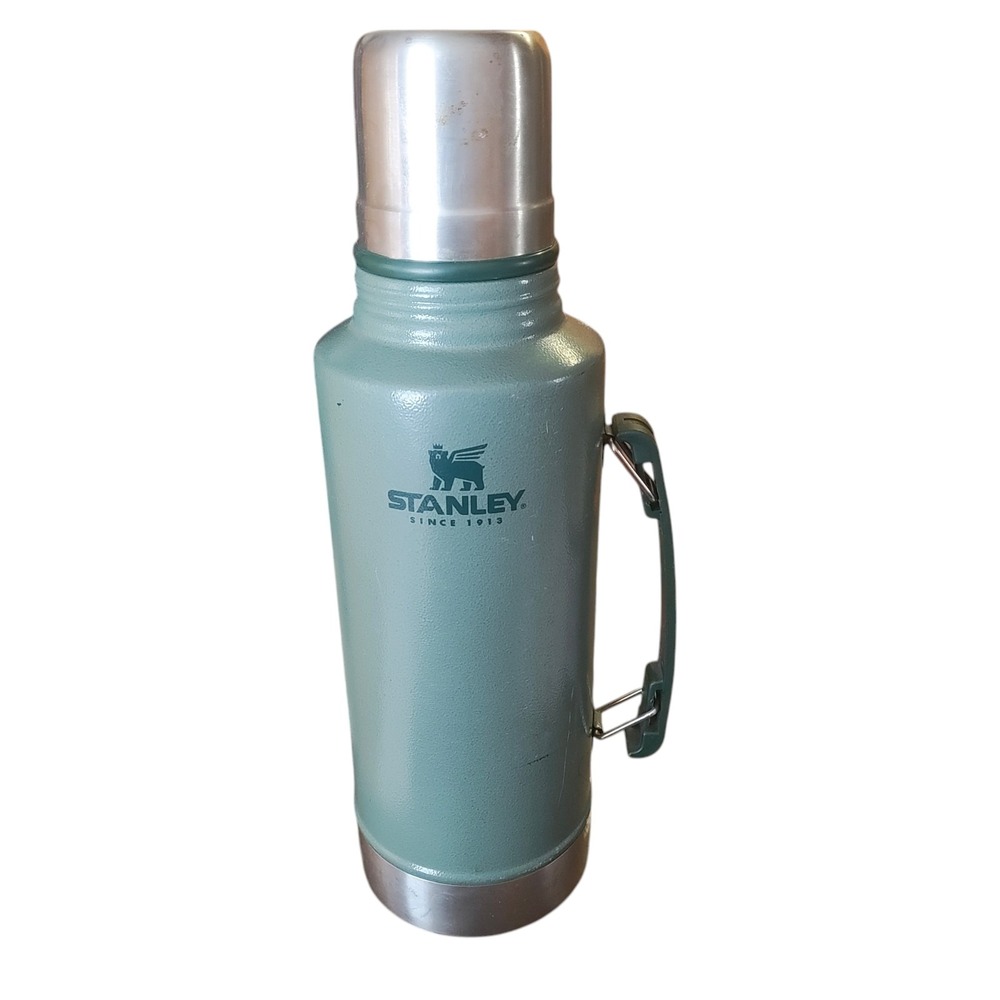 Stanley alpine green 2 quart thermos